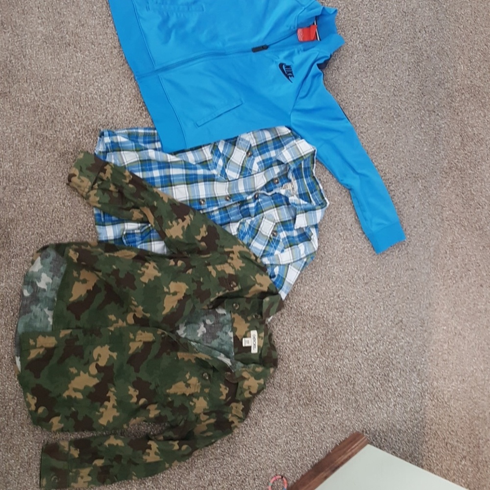 Boys size 6/7